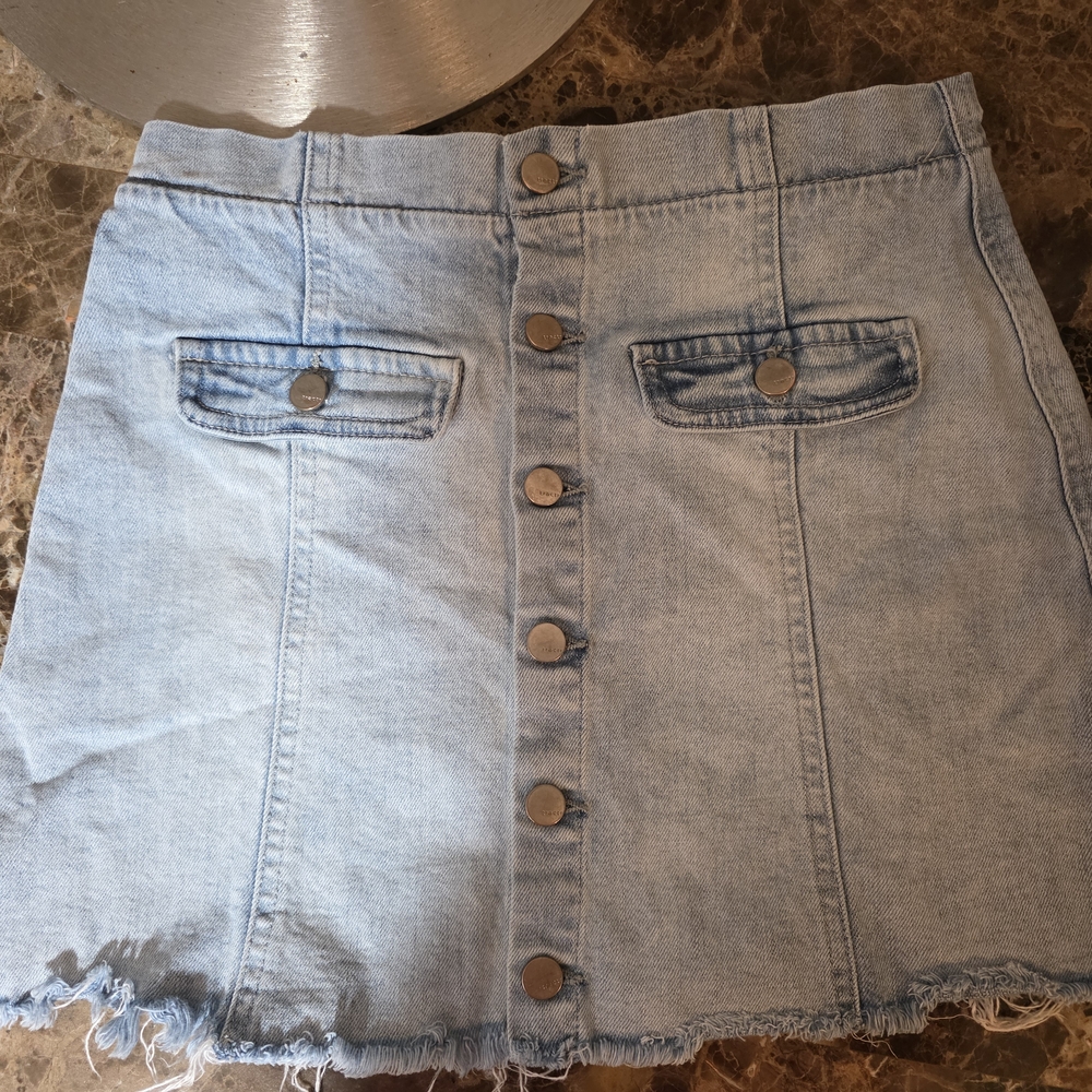 Tractr • Button-up Front Denim Skirt. (Youth Sz 16.)